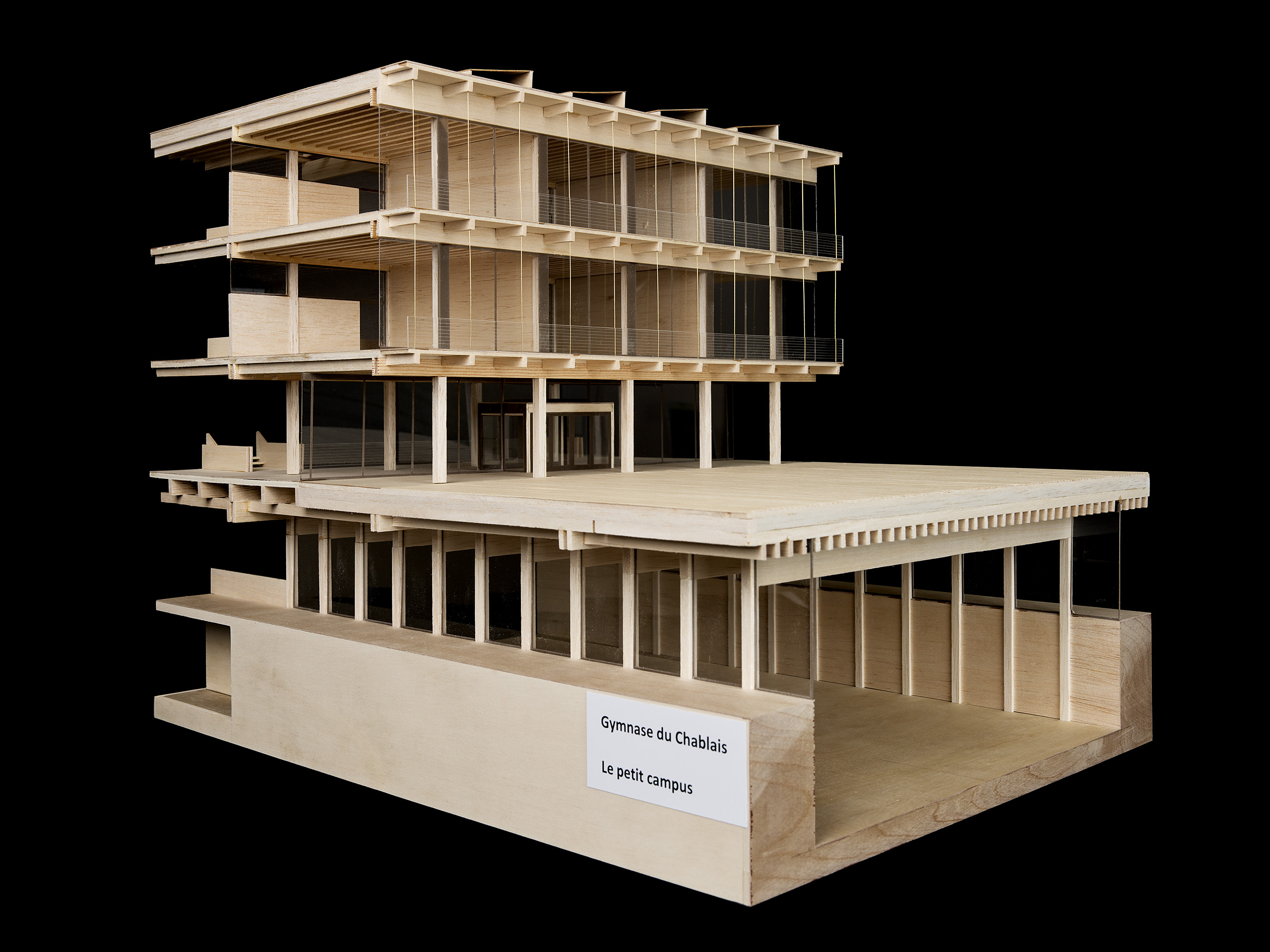 03 · le petit campus